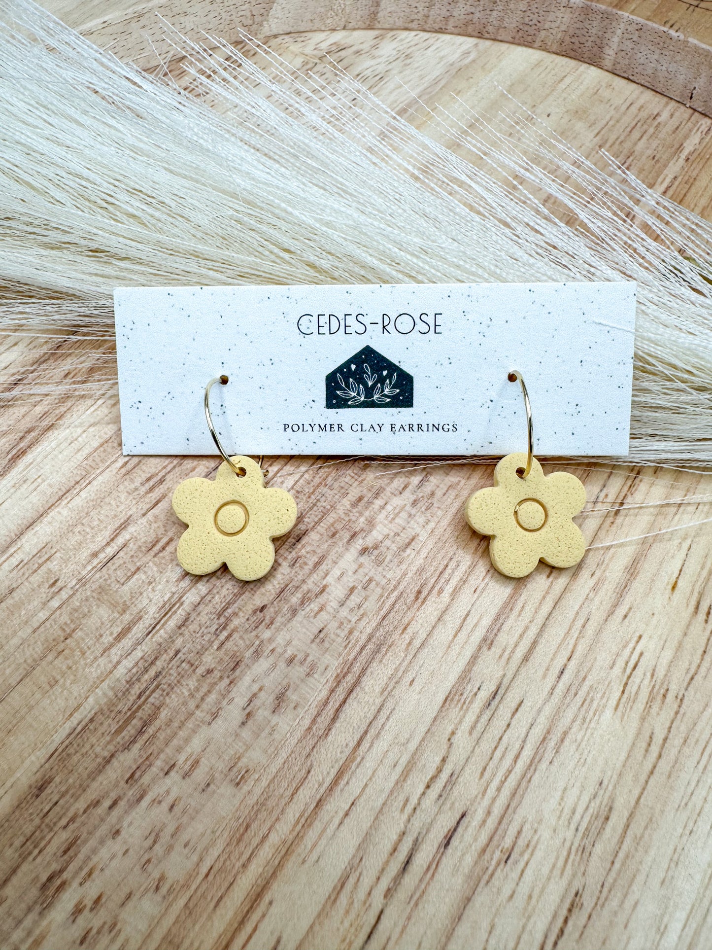 BLOOM DAISY DANGLE